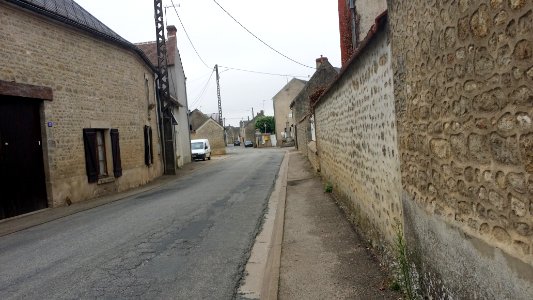Thignonville - 01 - Une des rues du village