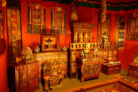 Tibetan Buddhist Shrine Room, Alice S. Kandell Collection, from Tibet, China, and Mongolia, 13th-20th century, mixed media - Arthur M. Sackler Gallery - DSC05130