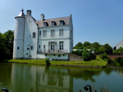 Thumeries (Nord, Fr) le château blanc 01