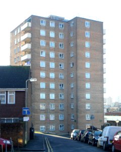Thornsdale Flats, Albion Hill, Brighton (January 2014) (2)