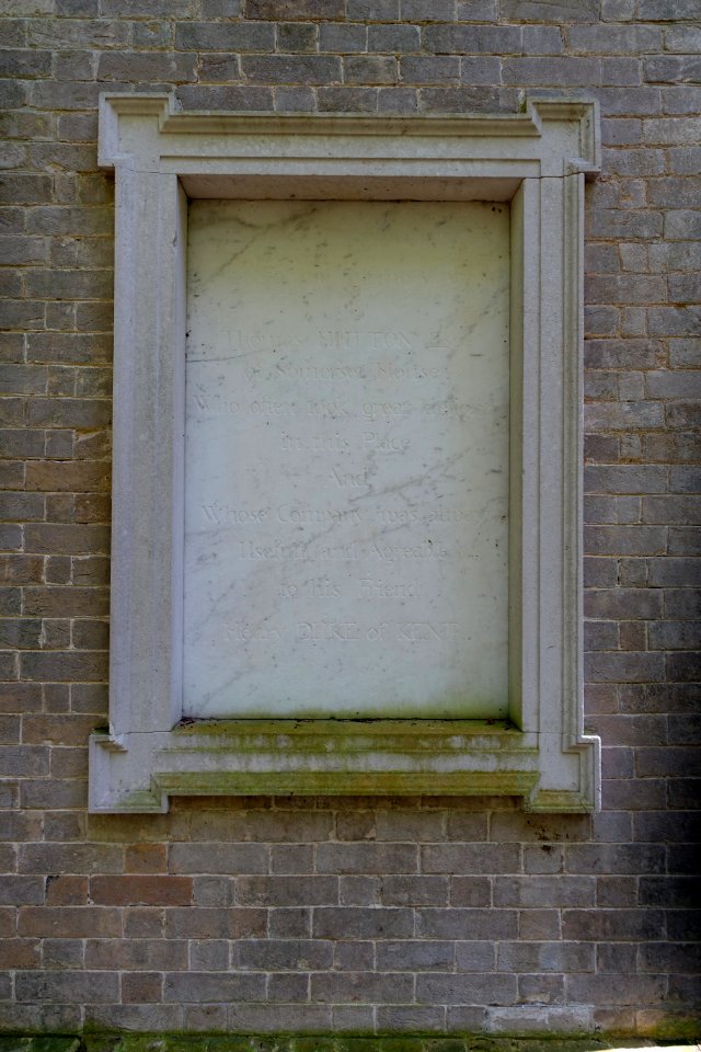 Thomas Hutton monument detail - Wrest Park - Bedfordshire, England - DSC08105