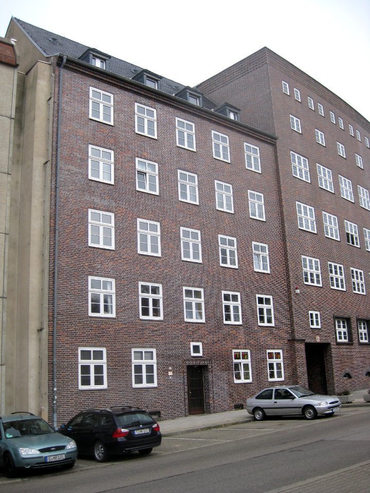 Theresenstraße 11