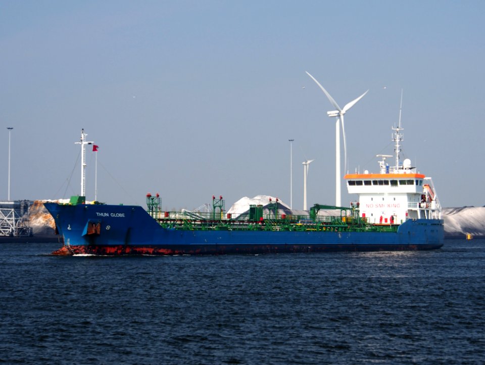 THUN GLOBE - IMO 9229051 - Callsign PBCA in de Afrikahaven, foto2