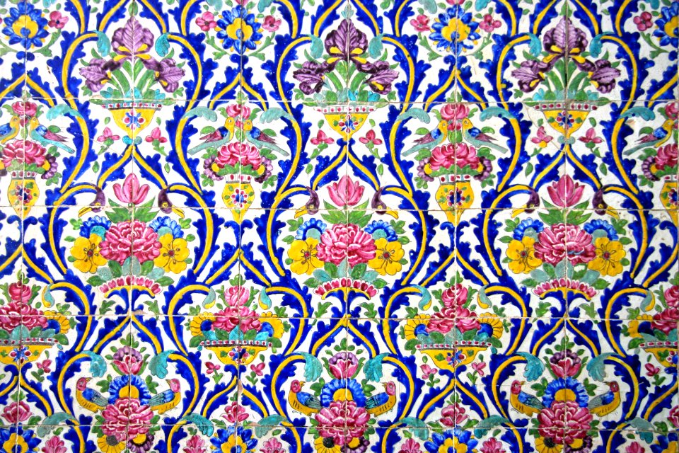 Tiles on the walls of Shah Nematollah Vali Shrine 01