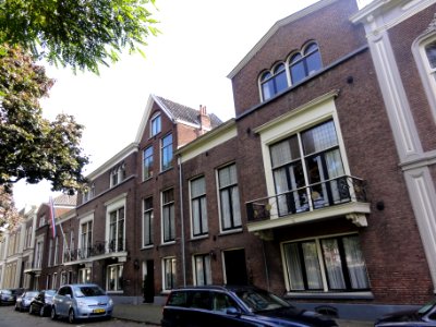 Tiel Rijksmonument 35589 tm 35592 St.Walburg gehele blok 3,4,5,6