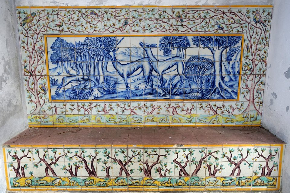 Tilework at the pavilion - Jardim Botânico Tropical - Lisbon, Portugal - DSC06591
