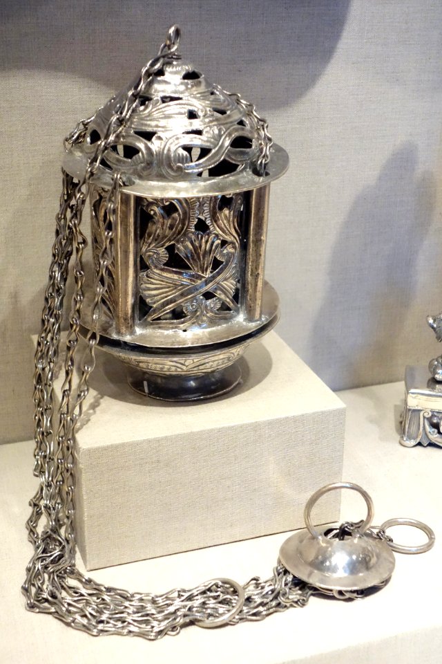 Thurible with chain, unknown maker, Peru, 19th century, silver - De Young Museum - DSC01014