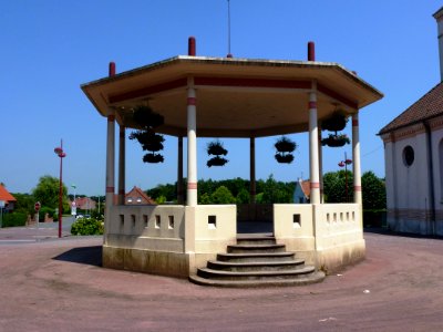 Thumeries (Nord, Fr) kiosque à musique