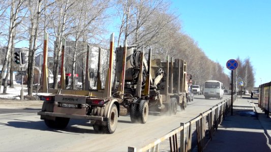 Timber trucks in Koryazhma (25)