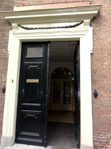 Tiel Rijksmonument 35558 Ambtmanstraat 12, entree