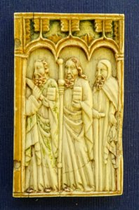 Three apostles, wing from a diptych, Northern Italy, 1350-1400, ivory, polychrome - Germanisches Nationalmuseum - Nuremberg, Germany - DSC03642
