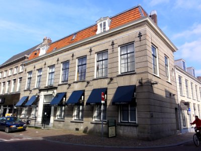 Tiel Rijksmonument 35560 Hoogeinde 2 hoek Ambtmanstraat