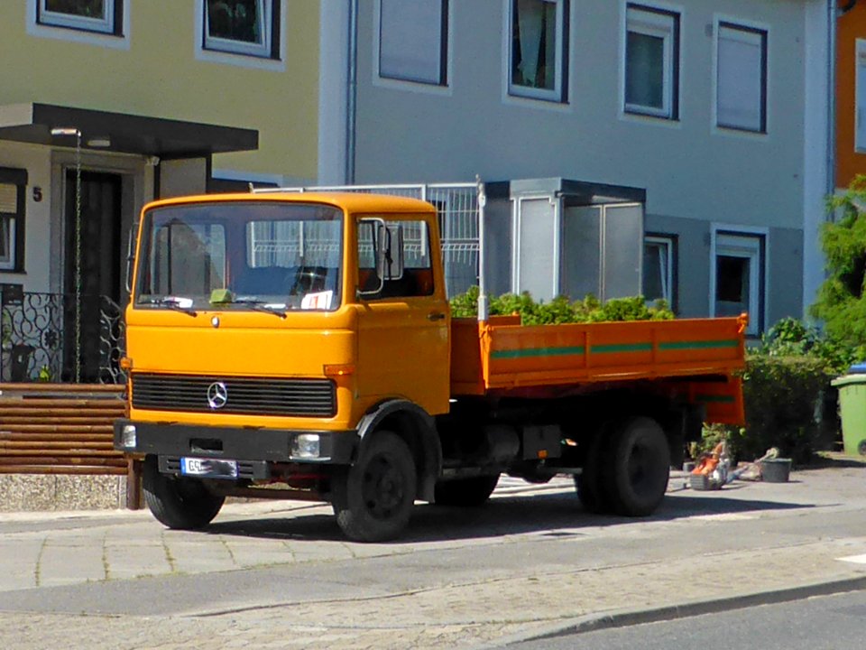 Tiergartenbreite Mercedes