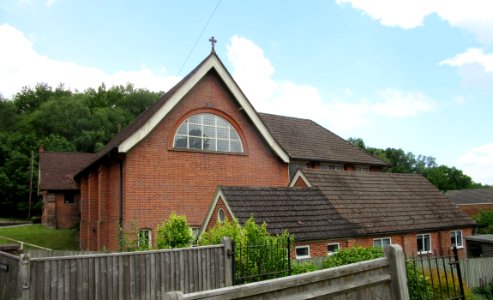 Three Counties Church, Linchmere Road, Hammer (June 2015) (2)