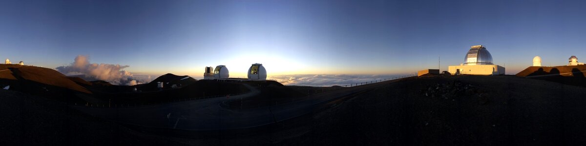 Telescopes mauna kea w photo