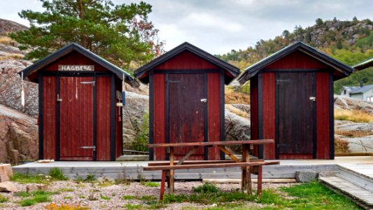Three fishing huts in Loddebo photo