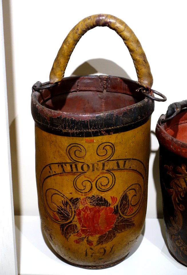 Thoreau fire bucket, probably Boston, c. 1825, painted leather - Concord Museum - Concord, MA - DSC05824