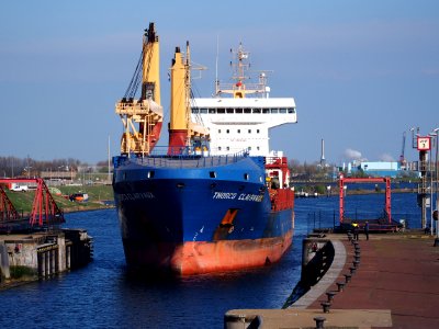 Thorco Clairvaux, IMO 9535591, at locks of IJmuiden, Port of Amsterdam, pic2