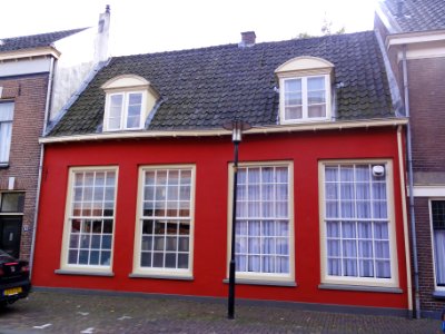 Tiel Rijksmonument 35547 tussenhuis Achterweg tussen 3 en 5