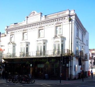 The Queen's Head pub, Queens Road, Brighton (February 2018)