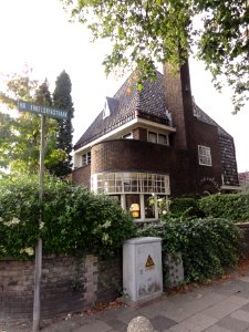 Tiel Rijksmonument 520664 Pannenhuys Mr.Troelstrastraat 1