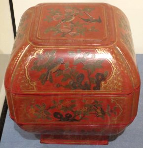 Tiered box, Okinawa, early 18th century, lacquer, Honolulu Museum of Art photo