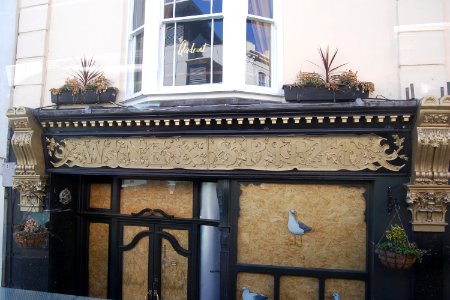 The Quadrant Pub, Queens Road, Brighton (May 2020) (Exterior Signage)