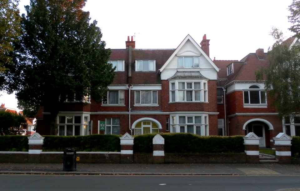 The Priory Clinic, New Church Road, Hove (September 2011)