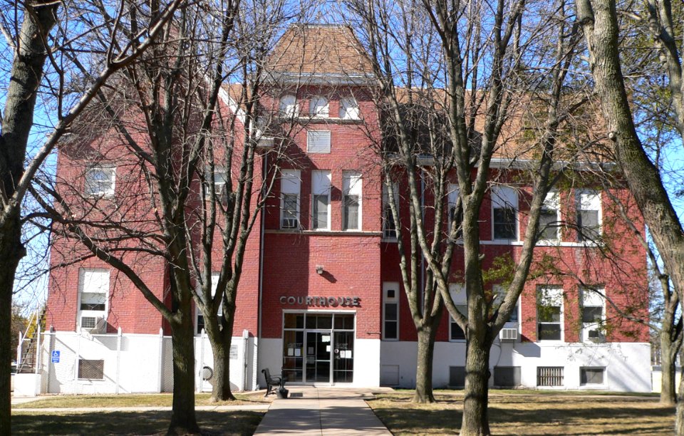 Thurston County, Nebraska courthouse from E