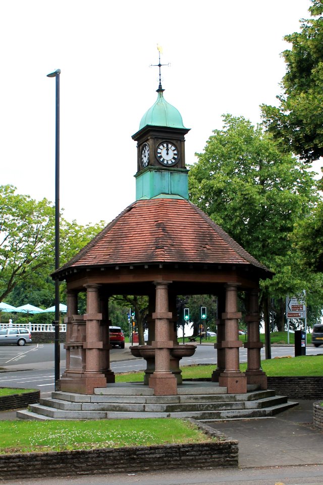 The Reverend Urijah Rees Thomes Memorial Drinking Fountain