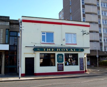 The Royal pub, 334a Commercial Road, Landport, Portsmouth (November 2017)
