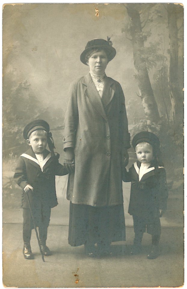 Tietsje van der Meulen, geb 25-2-1886, overl 29-6-1954 foto 1