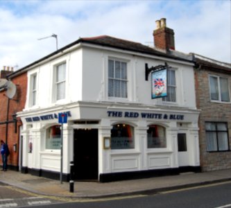 The Red White and Blue pub, 150 Fawcett Road, Southsea (October 2017) (2)