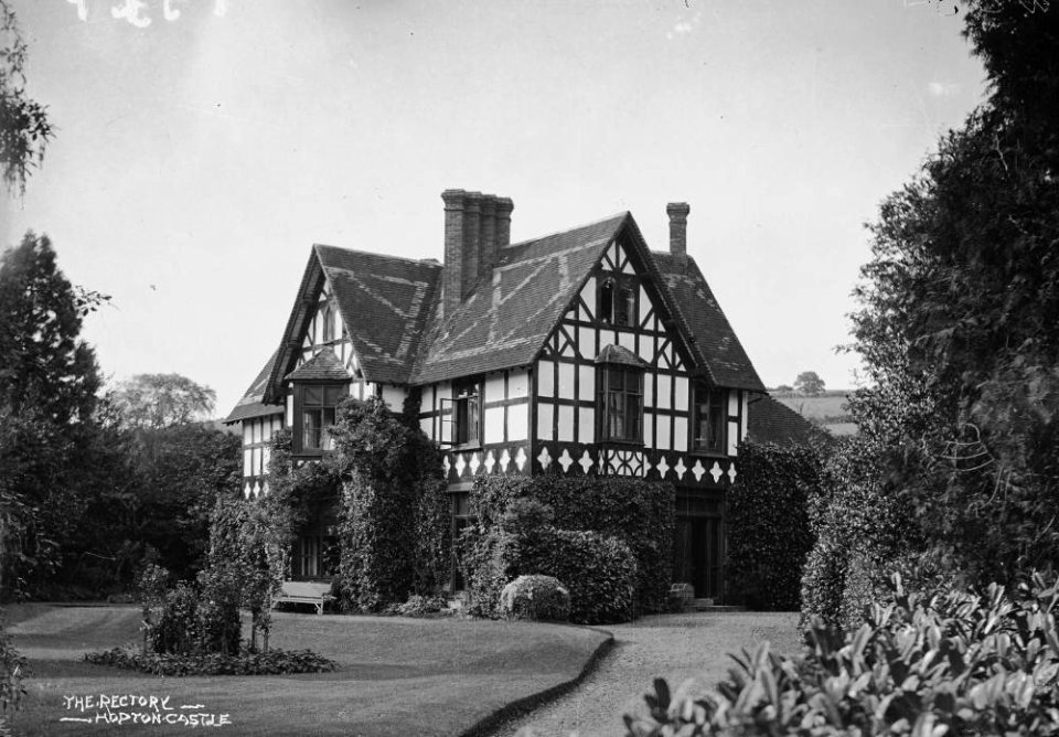 The Rectory Hopton-Castle (1293458)