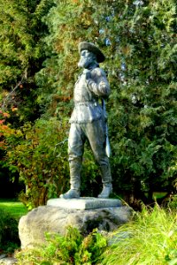 The Pioneer by Alexander Phimister Proctor, 1919 - University of Oregon - Eugene, Oregon - DSC09599