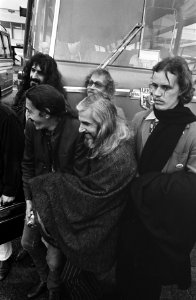 The mothers of Invention Engelse groep bij aankomst Schiphol, Bestanddeelnr 921-7744
