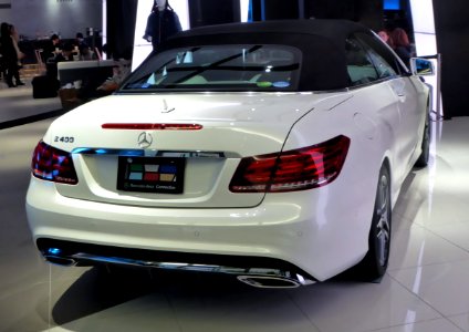 The rearview of Mercedes-Benz E400 Cabriolet (A207) with her roof closed