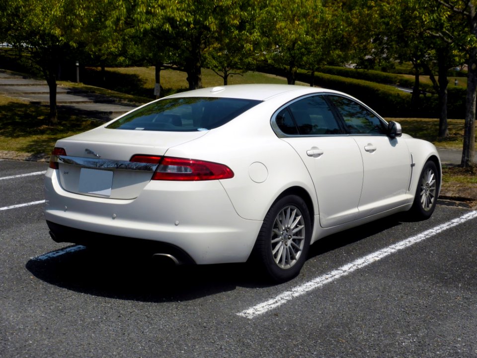 The rearview of Jaguar XF 3.0 Luxury