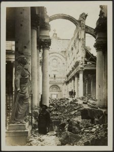 The ruins of Arras Cathedral., Bestanddeelnr 158-1861