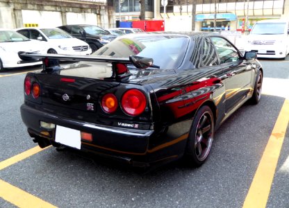 The rearview of Nissan SKYLINE GT-R V-spec II (BNR34) with TE37 wheel