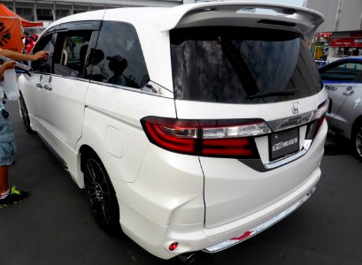 The rearview of Honda ODYSSEY ABSOLUTE (RC1) ver.MUGEN