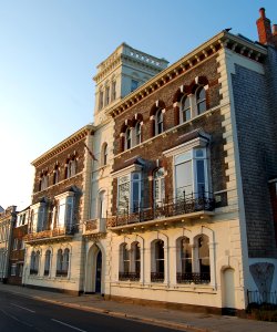 The Royal Naval Club, 17 Pembroke Road, Old Portsmouth (NHLE Code 1103858) (April 2019) (1)
