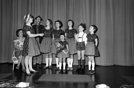 The Sound of Music, wedstrijd voor families in bioscoop Du Midi te Amsterdam. , Bestanddeelnr 918-7287