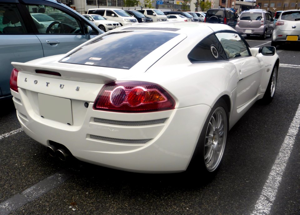 The rearview of Lotus EUROPA 225
