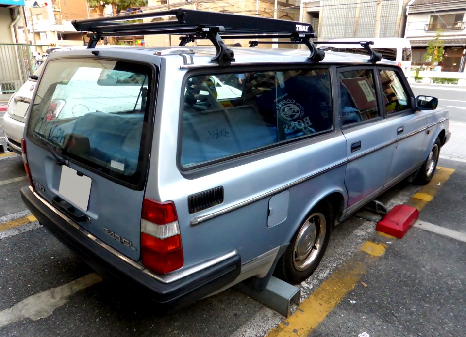The rearview of VOLVO 240 WAGON GL