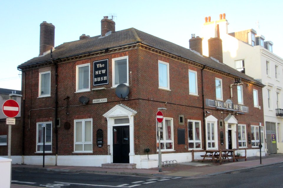 The New Bush pub, Arundel Place, Kemptown, Brighton (December 2016) (2)