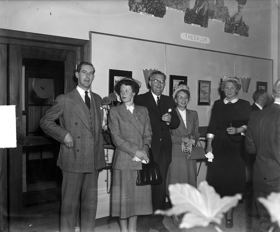 Theeadviesbureau Europa, Singel 17072 , ingebruikneming nieuwe expositieruimt, Bestanddeelnr 903-9919