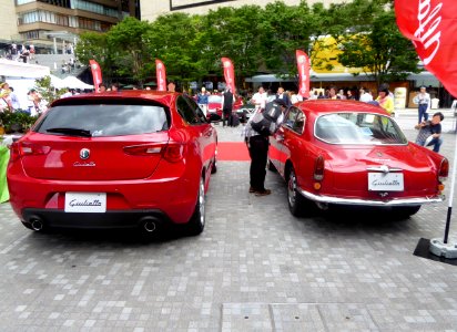 The rearview of Alfa Romeo Giulietta Sprint & Quadrifoglio Verde