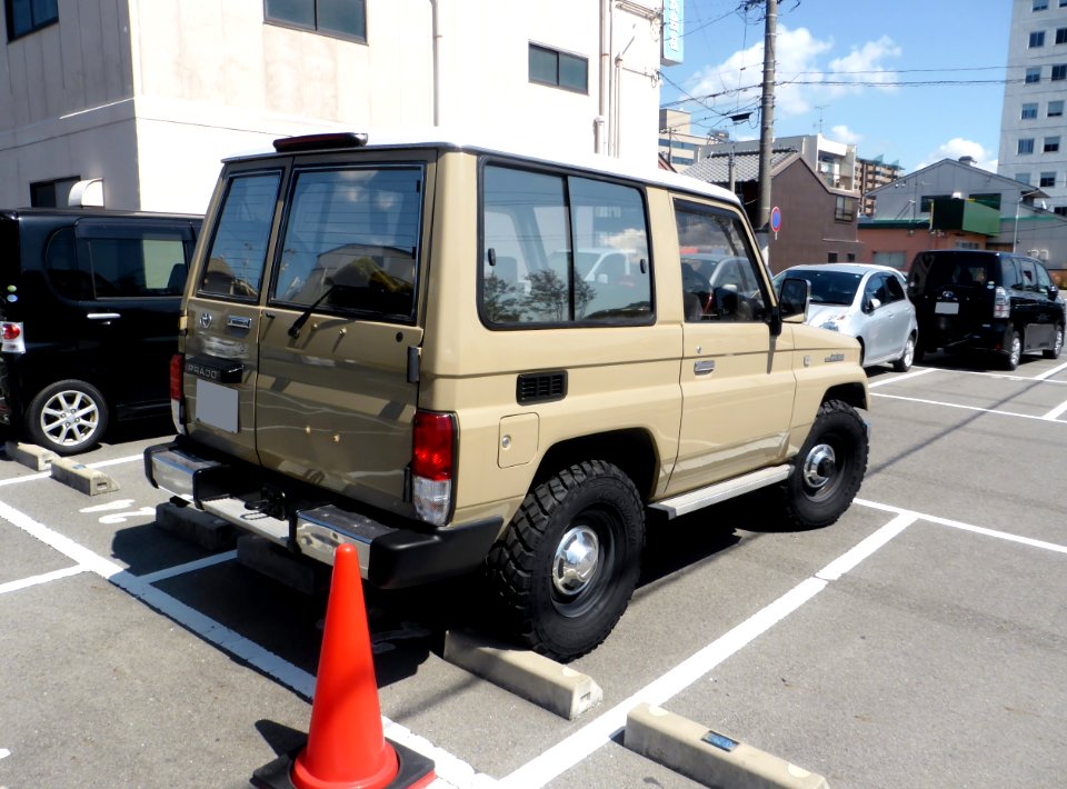 The rearview of Toyota LAND CRUISER PRADO 70