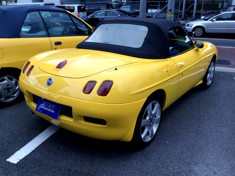 The rearview of FIAT New Barchetta